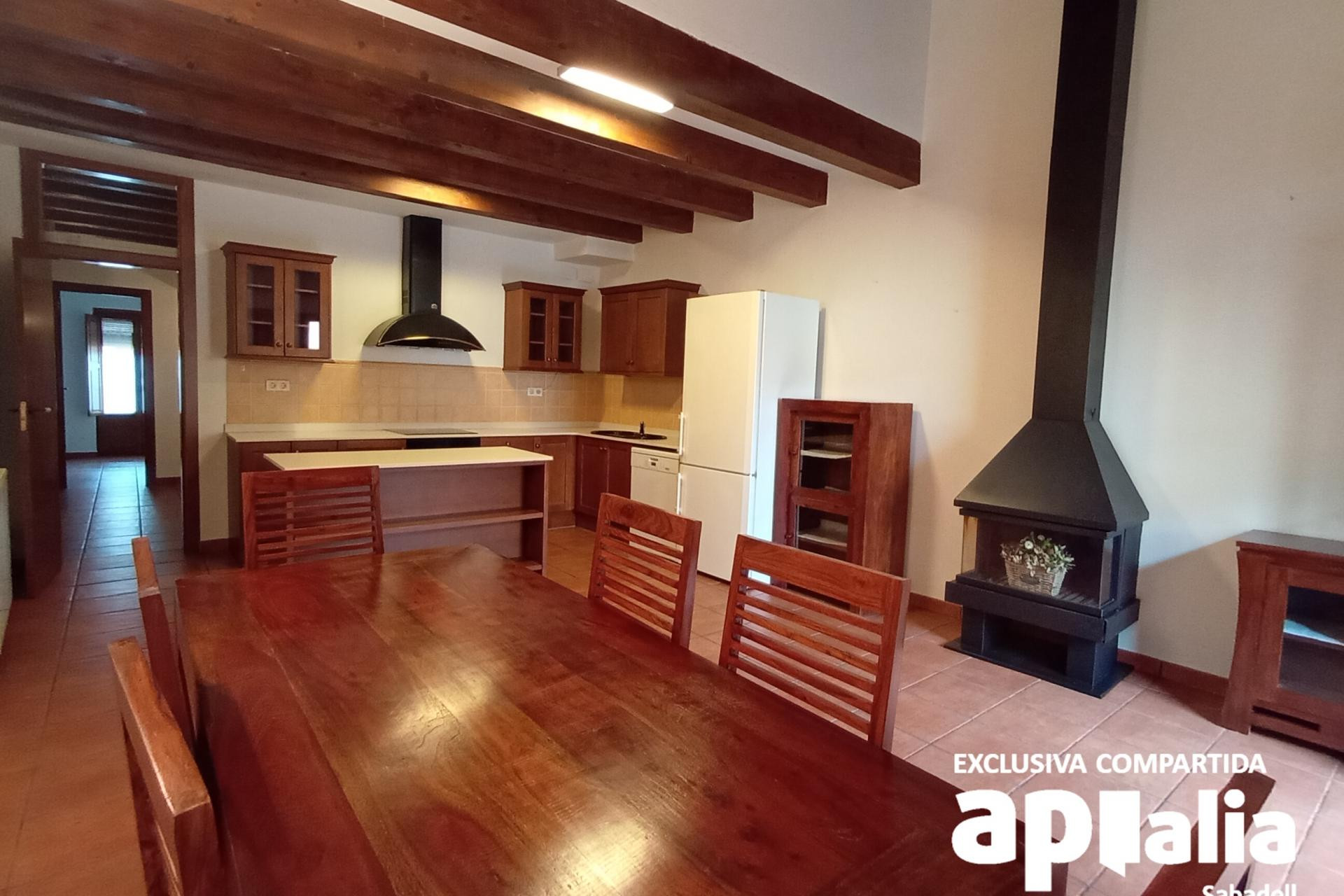 Reventa - Casa de pueblo - Castellar del Vallès