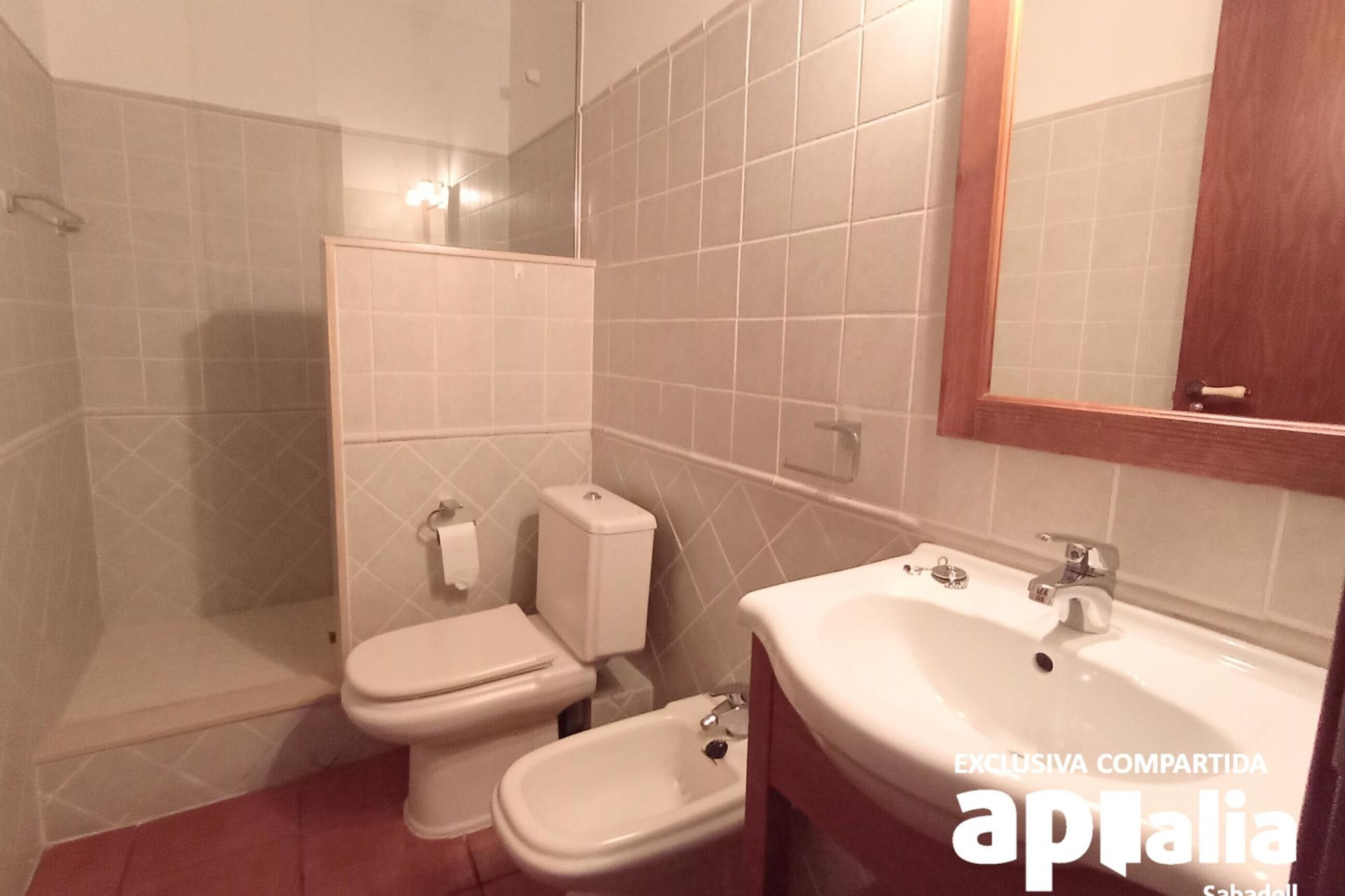 Reventa - Casa de pueblo - Castellar del Vallès