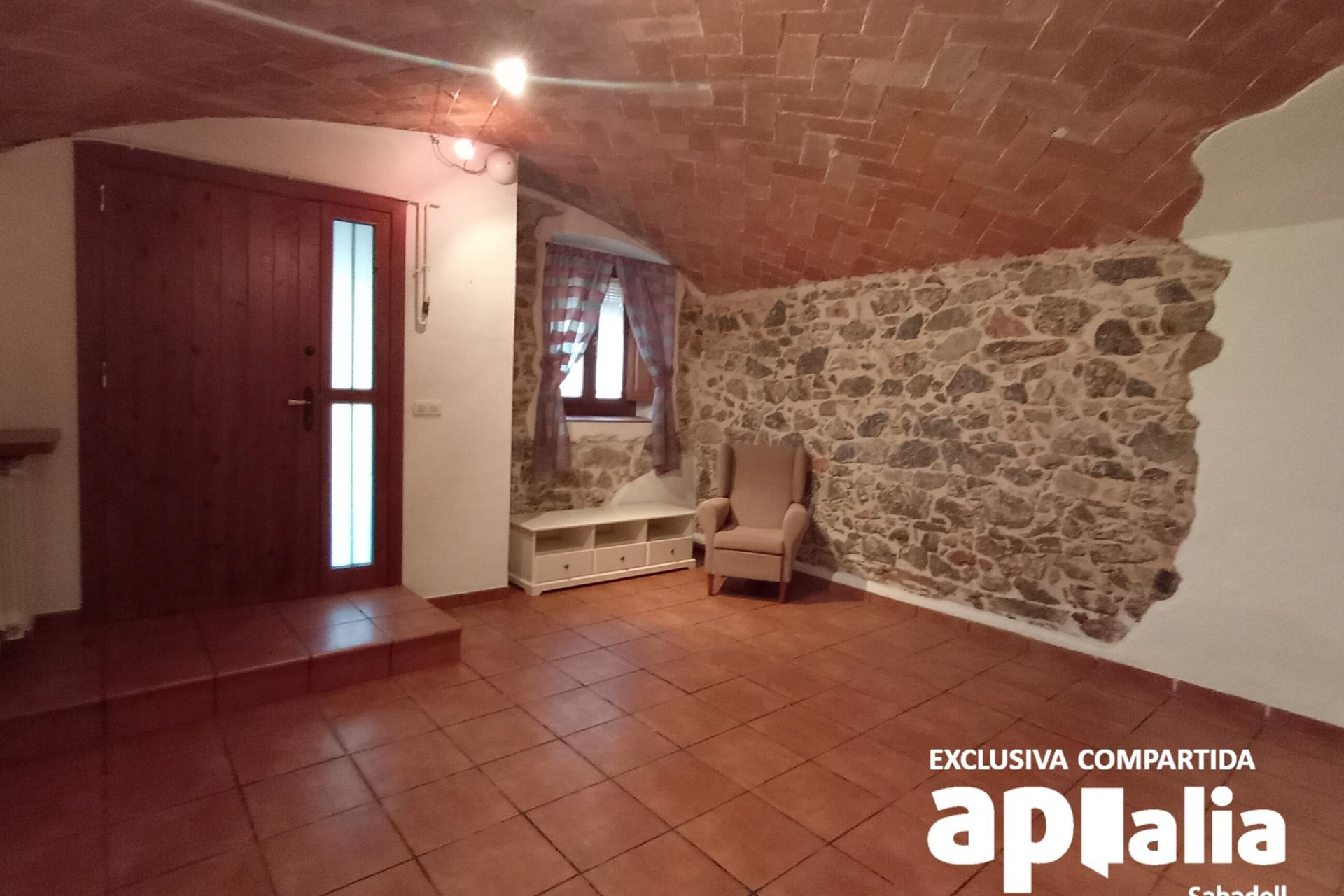 Reventa - Casa de pueblo - Castellar del Vallès
