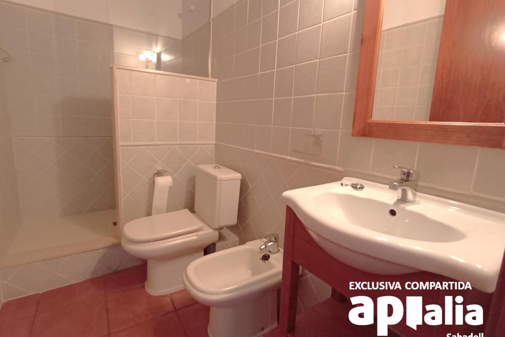 Reventa - Casa de pueblo - Castellar del Vallès