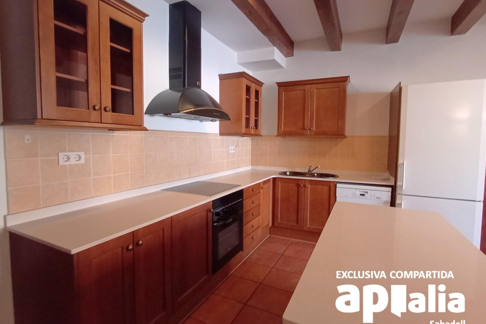 Reventa - Casa de pueblo - Castellar del Vallès