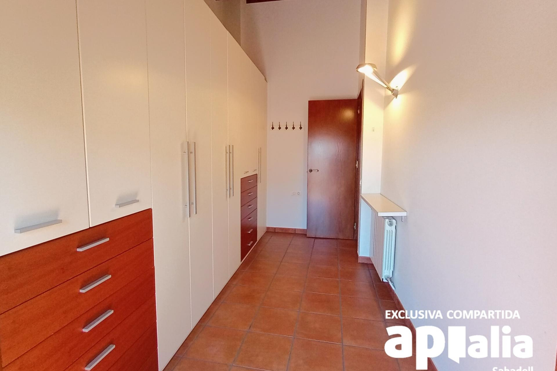 Reventa - Casa de pueblo - Castellar del Vallès