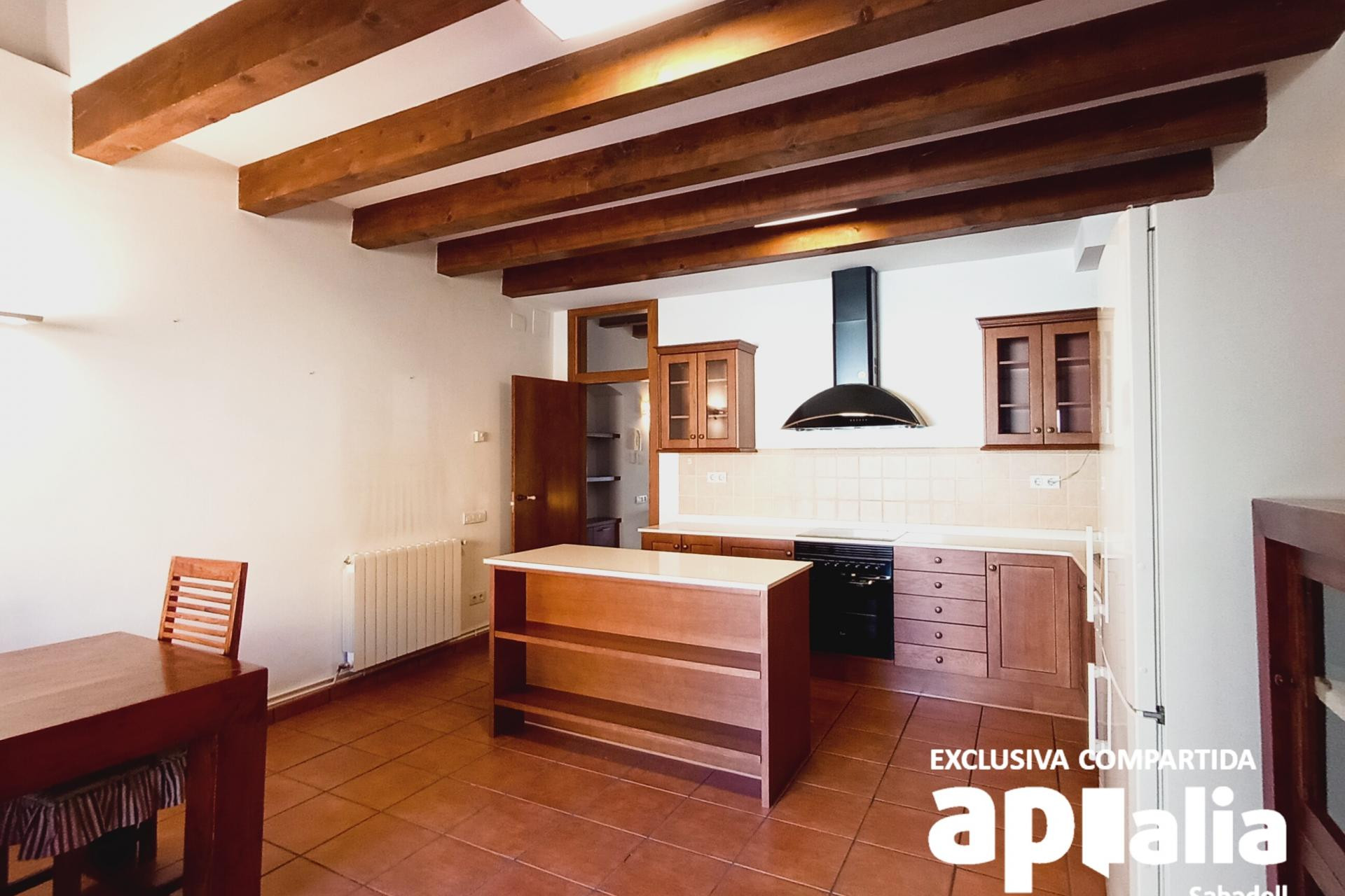 Reventa - Casa de pueblo - Castellar del Vallès