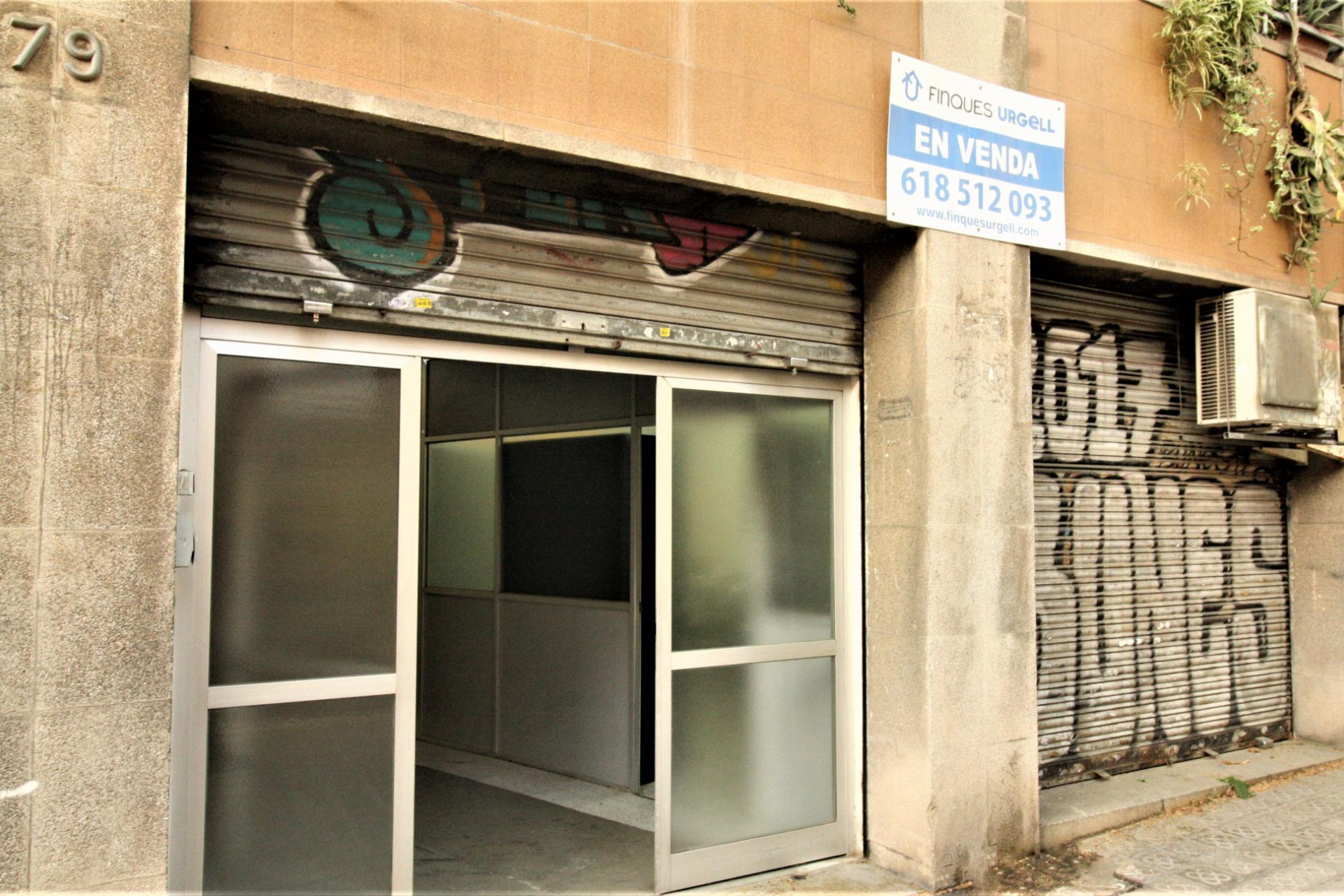 Reventa - Local comercial - Barcelona - Sant Martí / El Camp de l'Arpa