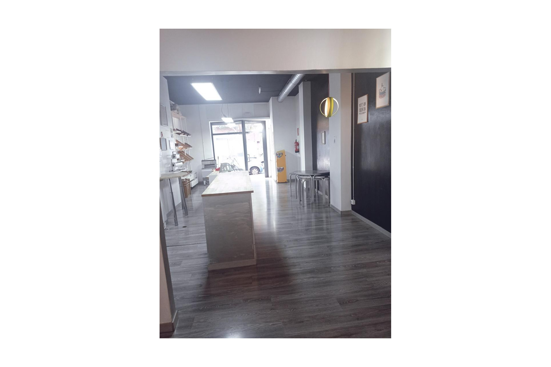 Reventa - Local comercial - Sant Feliu de Llobregat - Mas Lluí