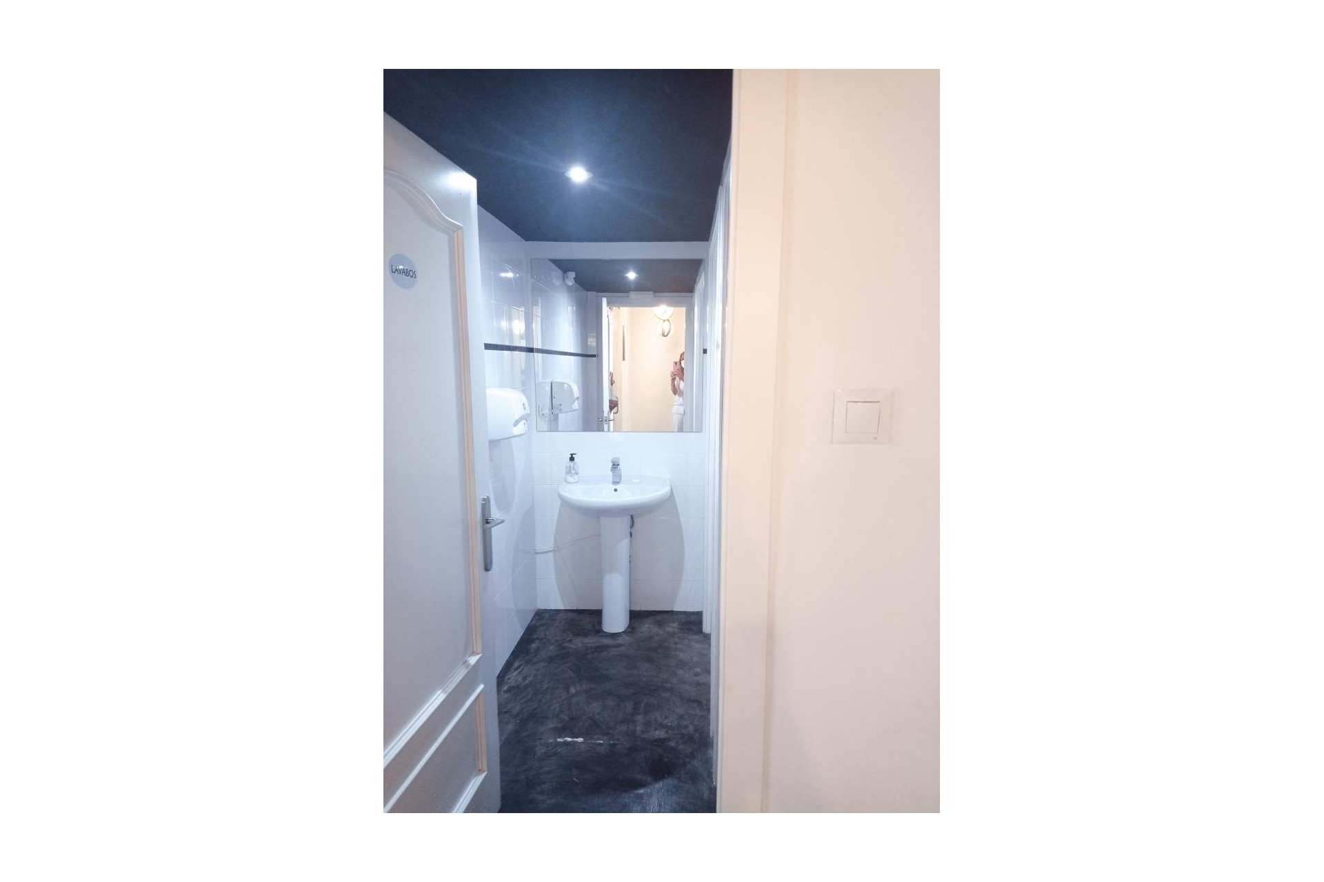 Reventa - Local comercial - Sant Feliu de Llobregat - Mas Lluí