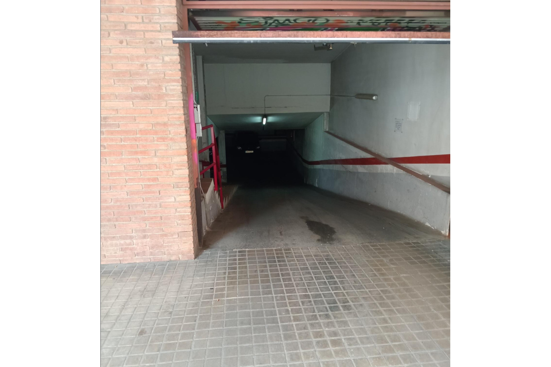 Reventa - Plaza de aparcamiento - Barcelona - Sants - Montjuïc