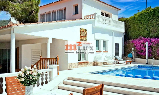 Villa - Herverkoop - Lloret de Mar - Canyelles