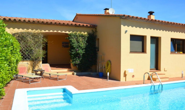 Villa - Resale - Begur - V847