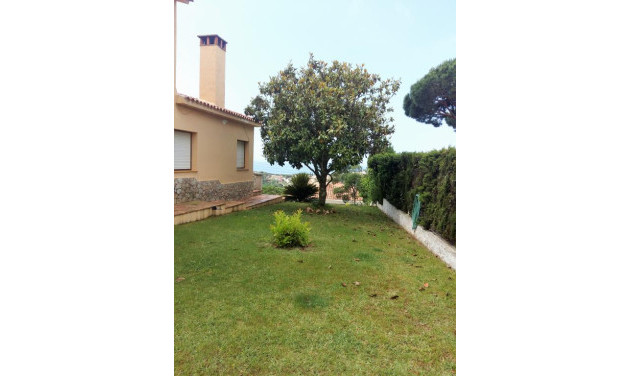 Villa - Resale - Lloret de Mar - Roca Grossa