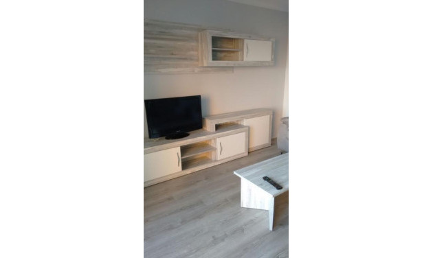 Alquiler a largo plazo - Apartamento / piso - Figueres - Rally