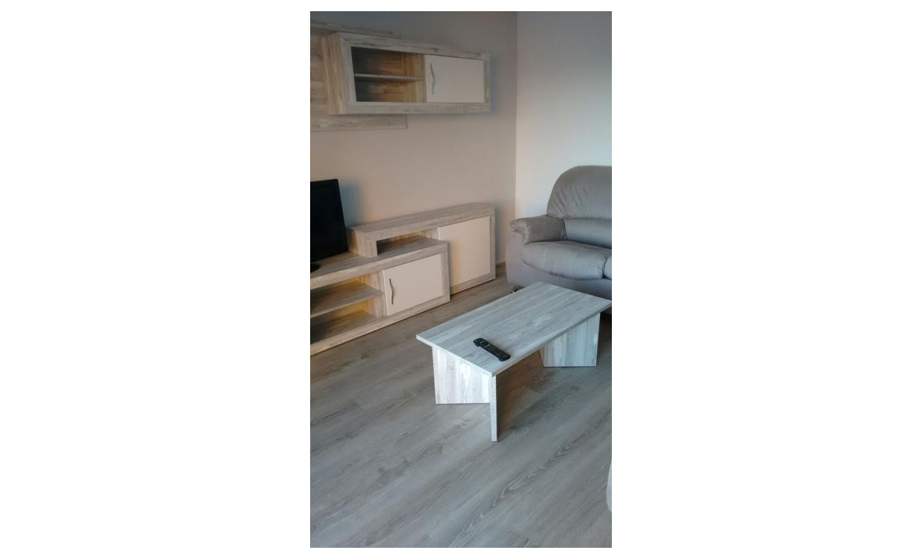 Alquiler a largo plazo - Apartamento / piso - Figueres - Rally