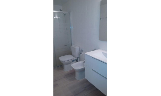 Alquiler a largo plazo - Apartamento / piso - Figueres - Rally