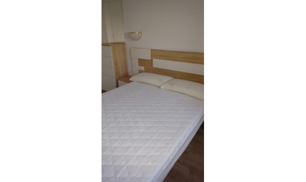 Alquiler a largo plazo - Apartamento / piso - Figueres - Rally