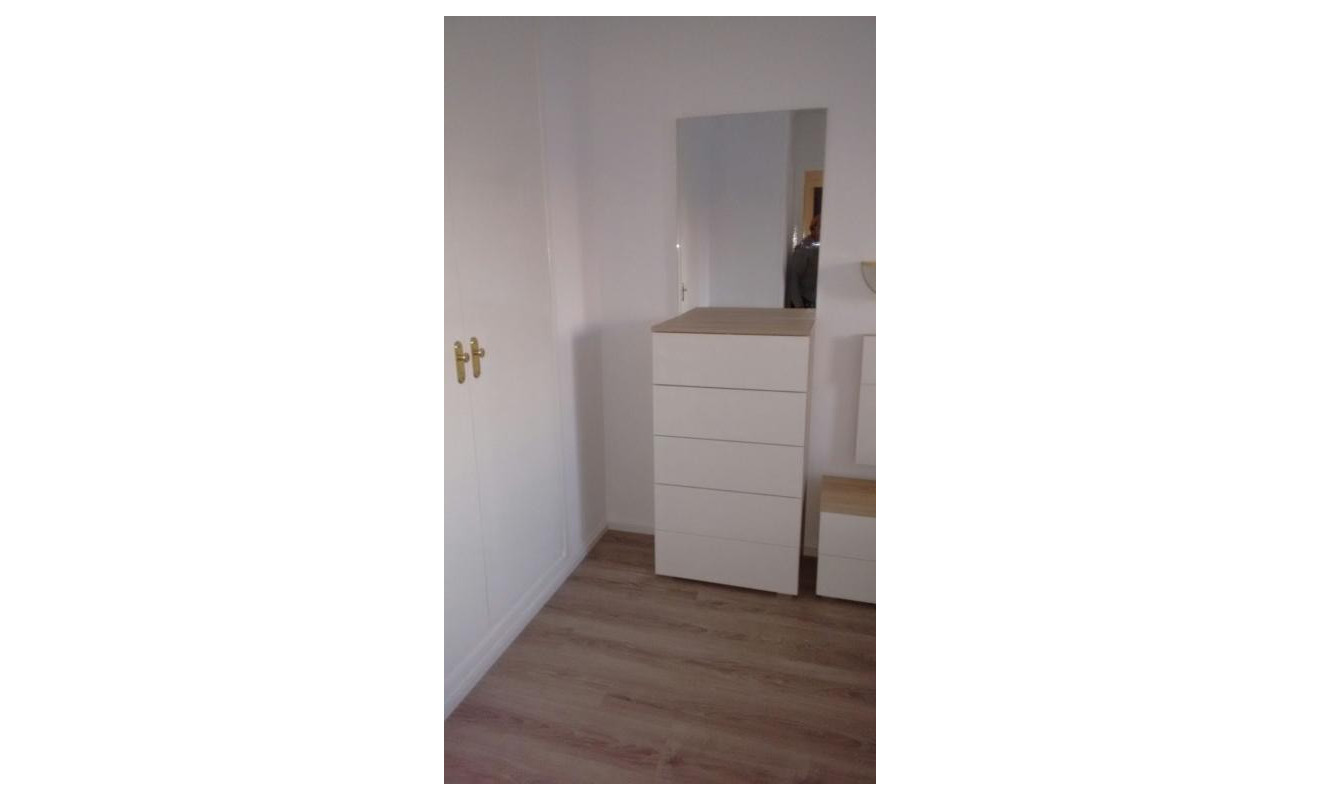 Alquiler a largo plazo - Apartamento / piso - Figueres - Rally