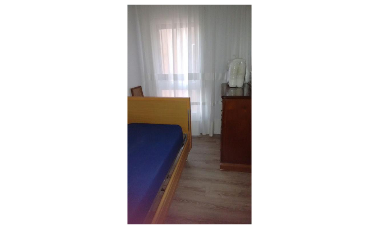 Alquiler a largo plazo - Apartamento / piso - Figueres - Rally