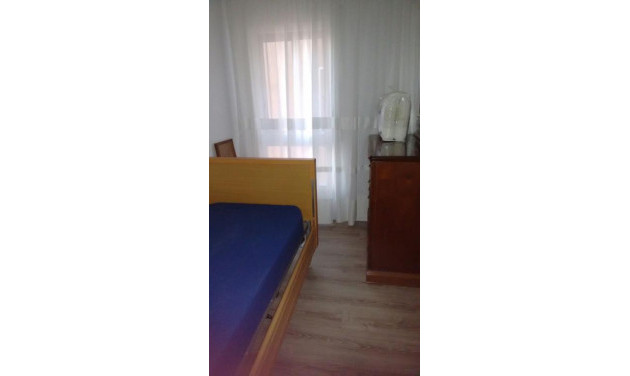 Alquiler a largo plazo - Apartamento / piso - Figueres - Rally