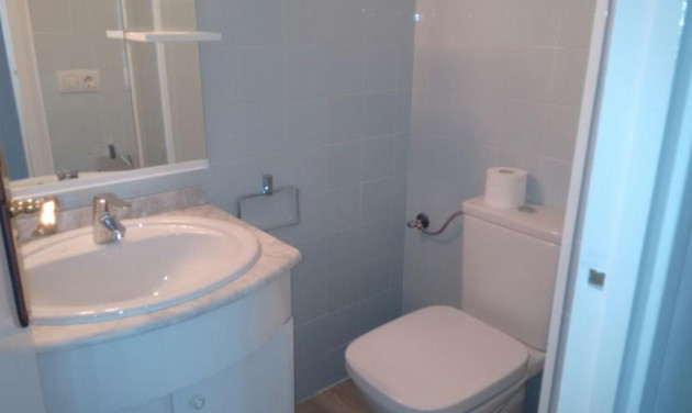 Alquiler a largo plazo - Apartamento / piso - Figueres - Rally