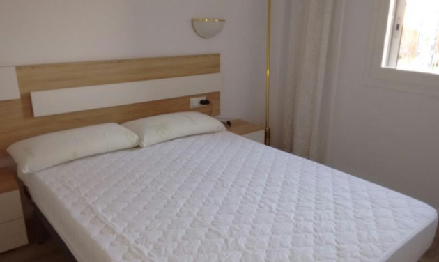 Alquiler a largo plazo - Apartamento / piso - Figueres - Rally
