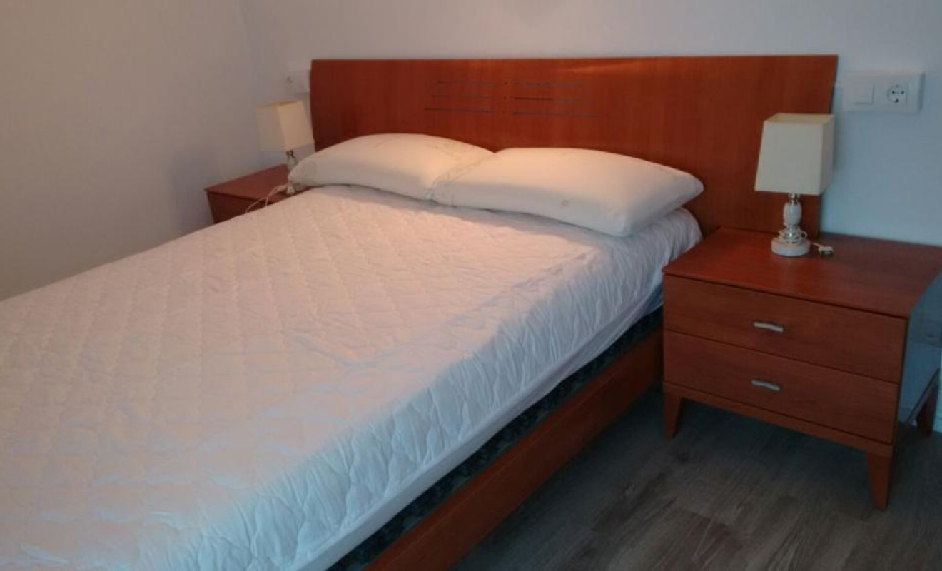 Alquiler a largo plazo - Apartamento / piso - Figueres - Rally