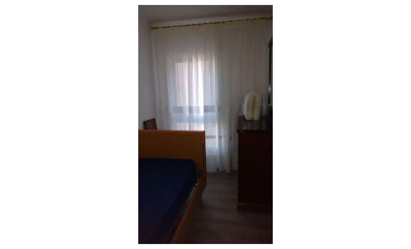 Alquiler a largo plazo - Apartamento / piso - Figueres - Rally