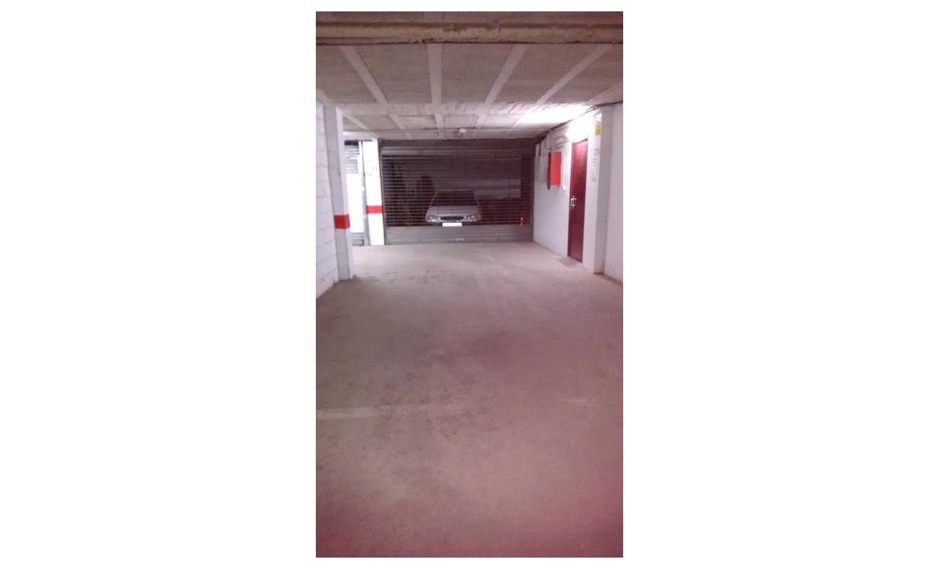 Alquiler a largo plazo - Apartamento / piso - Figueres - Rally