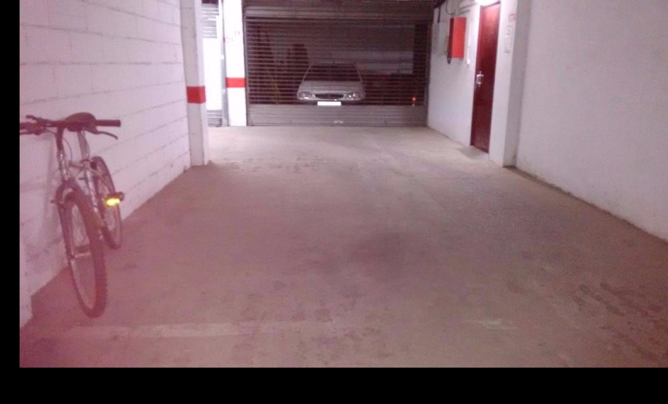 Alquiler a largo plazo - Apartamento / piso - Figueres - Rally