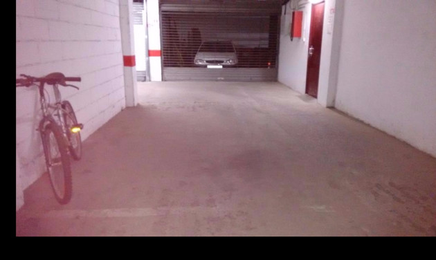 Alquiler a largo plazo - Apartamento / piso - Figueres - Rally