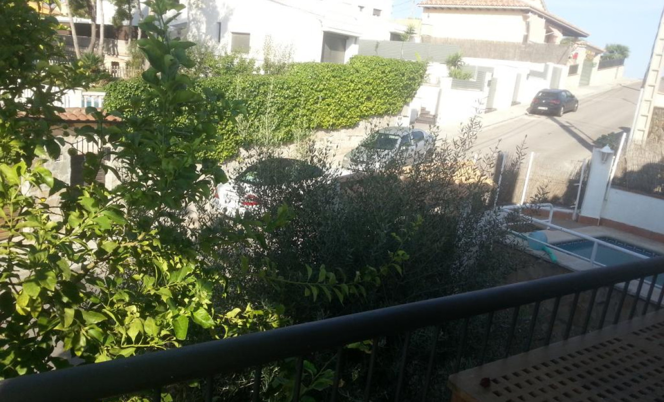 Herverkoop - Unifamiliar adosada - Sant Pere de Ribes