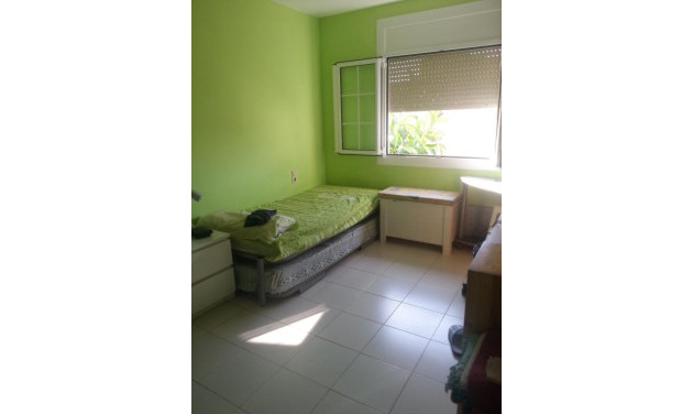 Herverkoop - Unifamiliar adosada - Sant Pere de Ribes