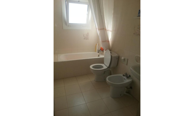 Herverkoop - Unifamiliar adosada - Sant Pere de Ribes