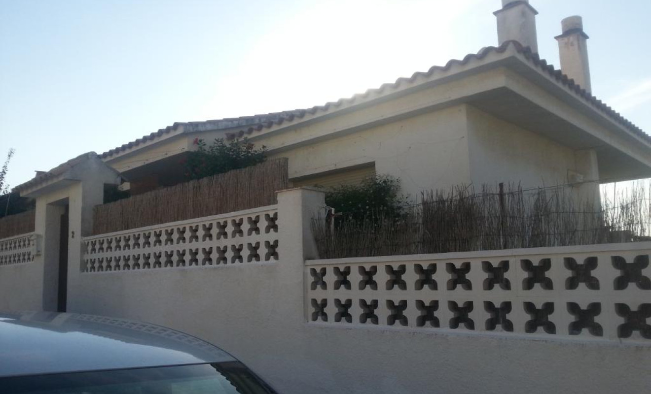 Herverkoop - Unifamiliar adosada - Sant Pere de Ribes