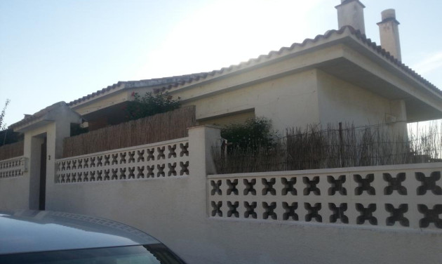 Herverkoop - Unifamiliar adosada - Sant Pere de Ribes