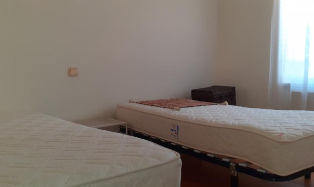 Reventa - Apartamento / piso - Burgos - Norte. 3. Centro Histórico / Plaza Mayor