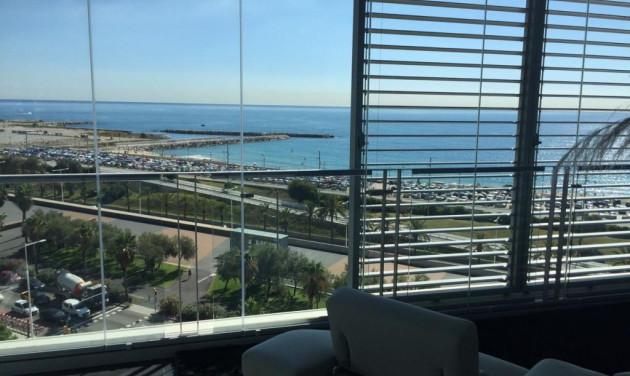 Reventa - Apartamento / piso - Barcelona - Sant Martí /  Diagonal Mar