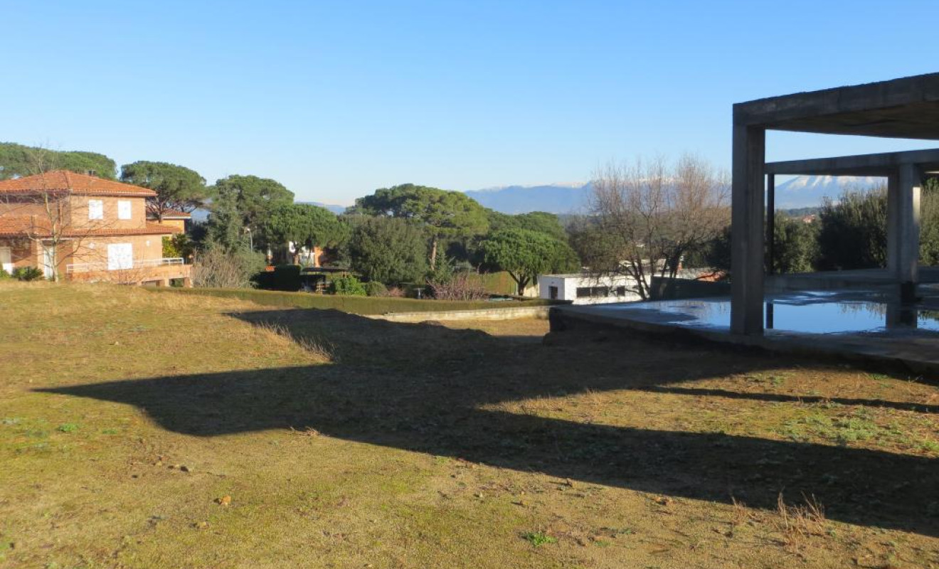 Herverkoop - Villa - Vilanova del Vallès