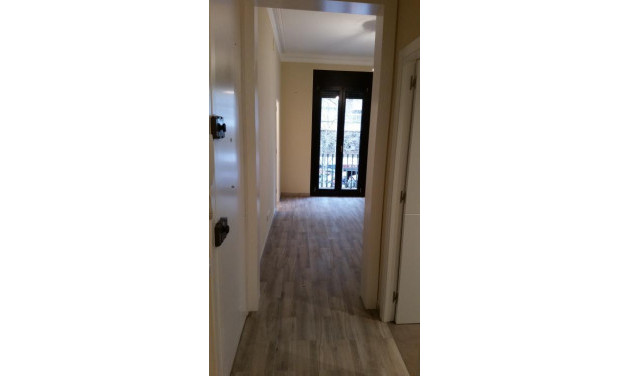 Reventa - Apartamento / piso - Barcelona - Ciutat Vella