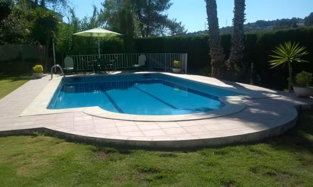 Resale - Villa - Olesa de Bonesvalls