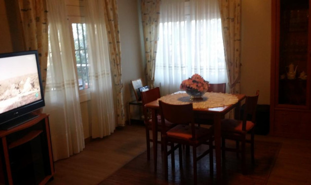 Resale - Villa - Vallirana