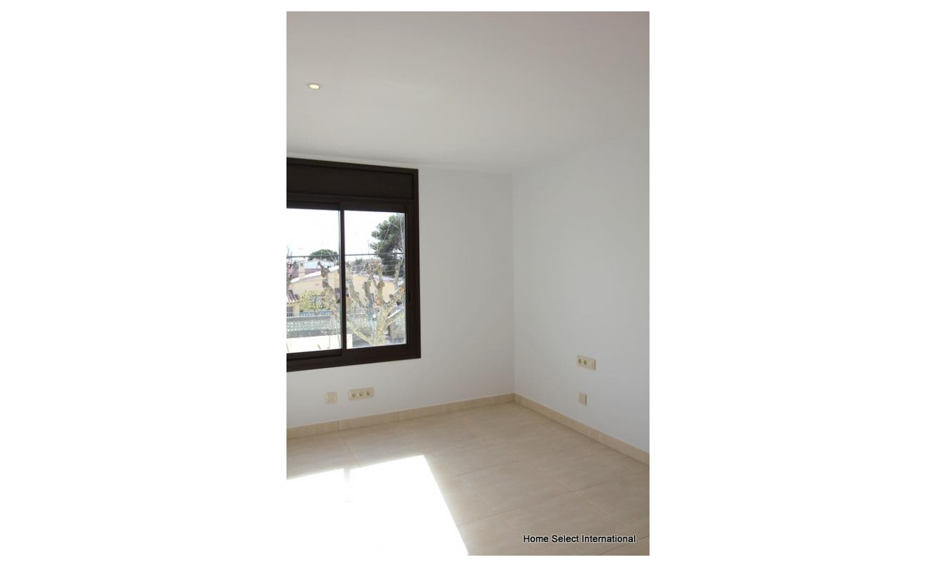 Resale - Villa - Empuria-brava