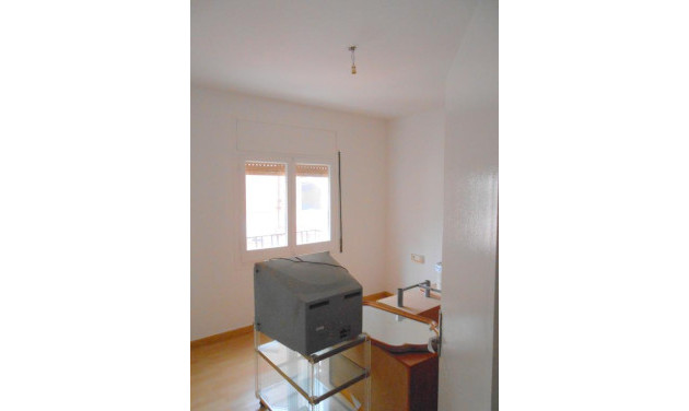 Reventa - Apartamento / piso - Hospitalet de Llobregat, l - Centre