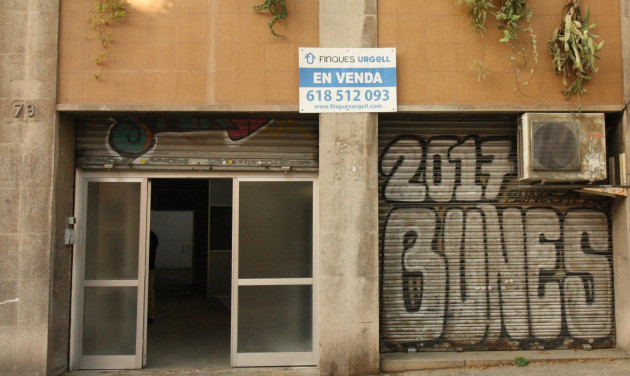 Reventa - Local comercial - Barcelona - Sant Martí / El Camp de l'Arpa