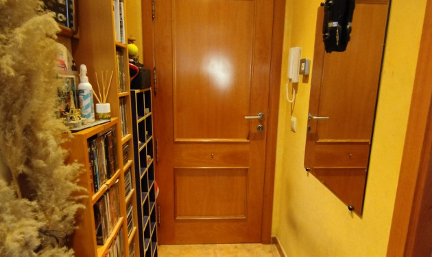 Resale - Apartment / flat - Aiguafreda