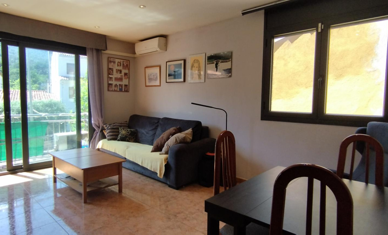 Resale - Apartment / flat - Aiguafreda