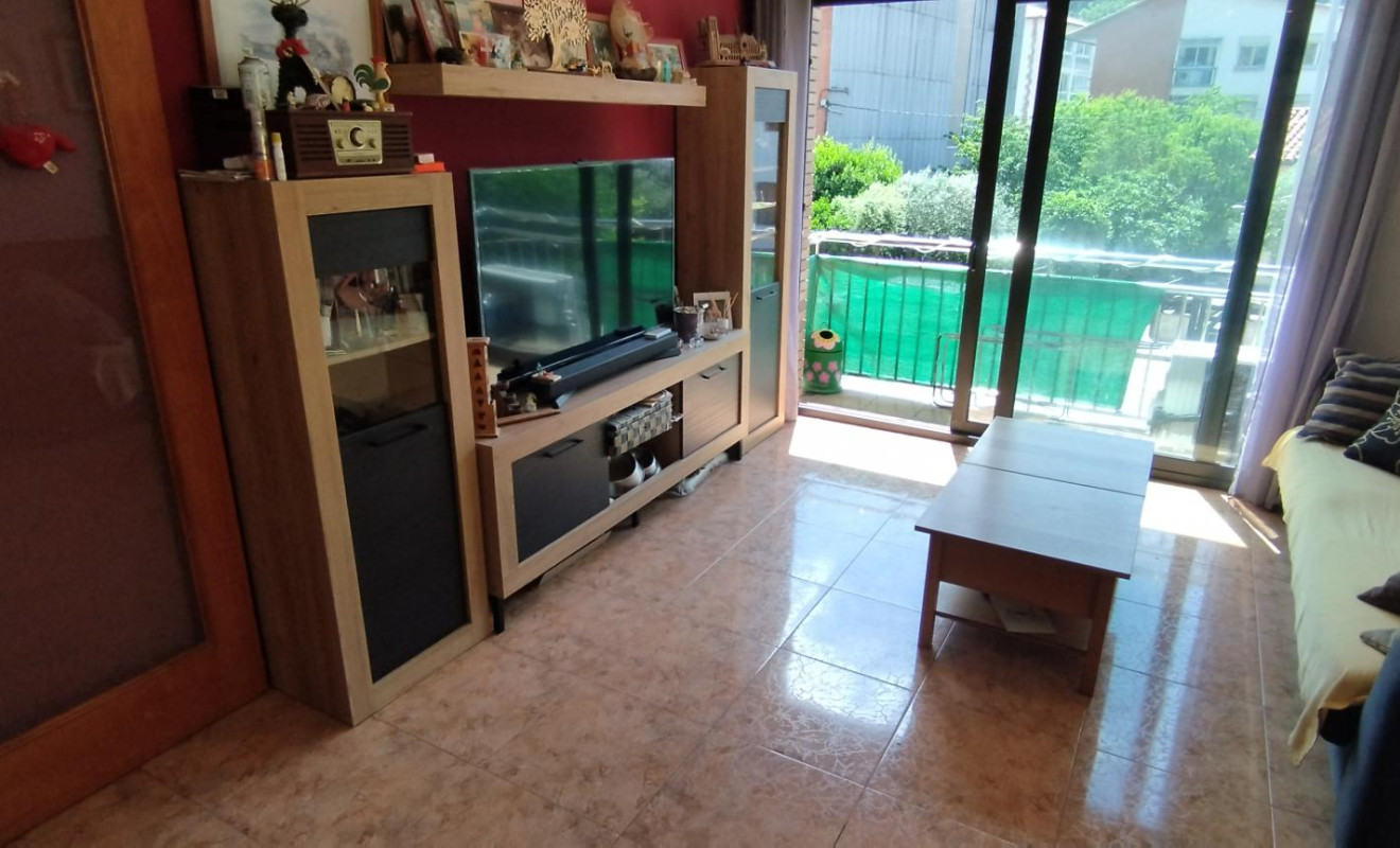 Resale - Apartment / flat - Aiguafreda