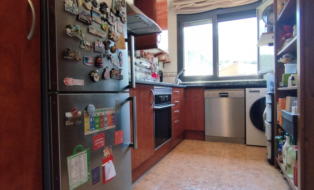 Resale - Apartment / flat - Aiguafreda