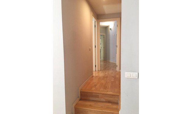 Reventa - Apartamento / piso - Barcelona - Sant Martí /  El Clot