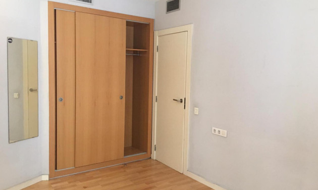 Reventa - Apartamento / piso - Barcelona - Sant Martí /  El Clot