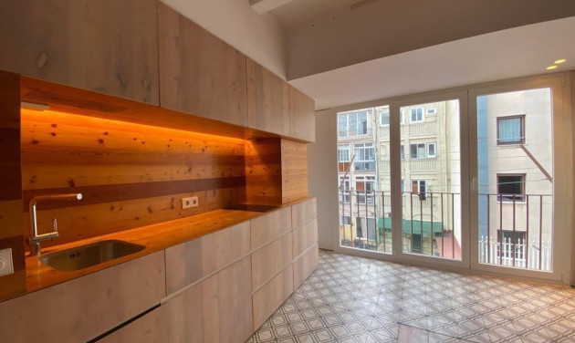 Herverkoop - Appartement / flat - Barcelona - Eixample / Antiga Esquerra Eixample