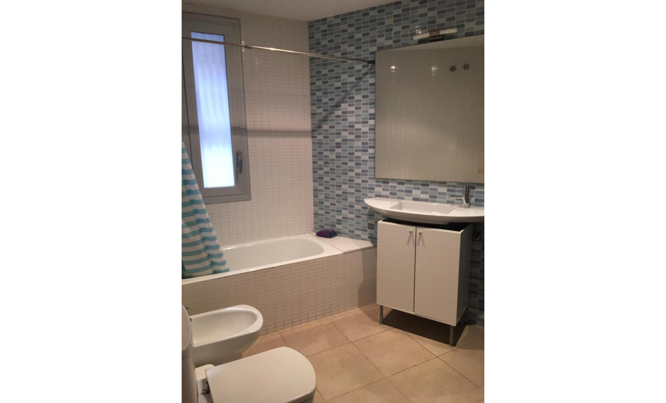 Reventa - Apartamento / piso - Barcelona - Sant Martí /  El Clot